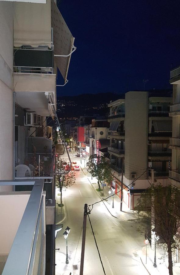 Stay Here - Διαμέρισμα Στο Κέντρο Του Βόλου Volos Bagian luar foto